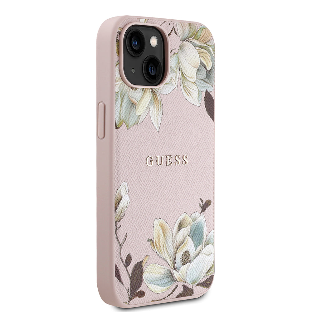 Apple iPhone 13/15 Kılıf Guess Magsafe Şarj Özellikli Çiçek Tasarımlı Metal Yazı Logolu Kapak Pembe
