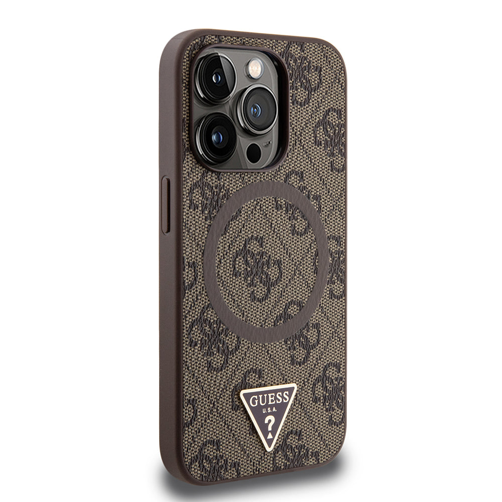 Apple iPhone 15 Pro Max Kılıf Guess Magsafe Şarj Özellikli PU Üçgen Logolu 4G Desenli Kapak Kahverengi