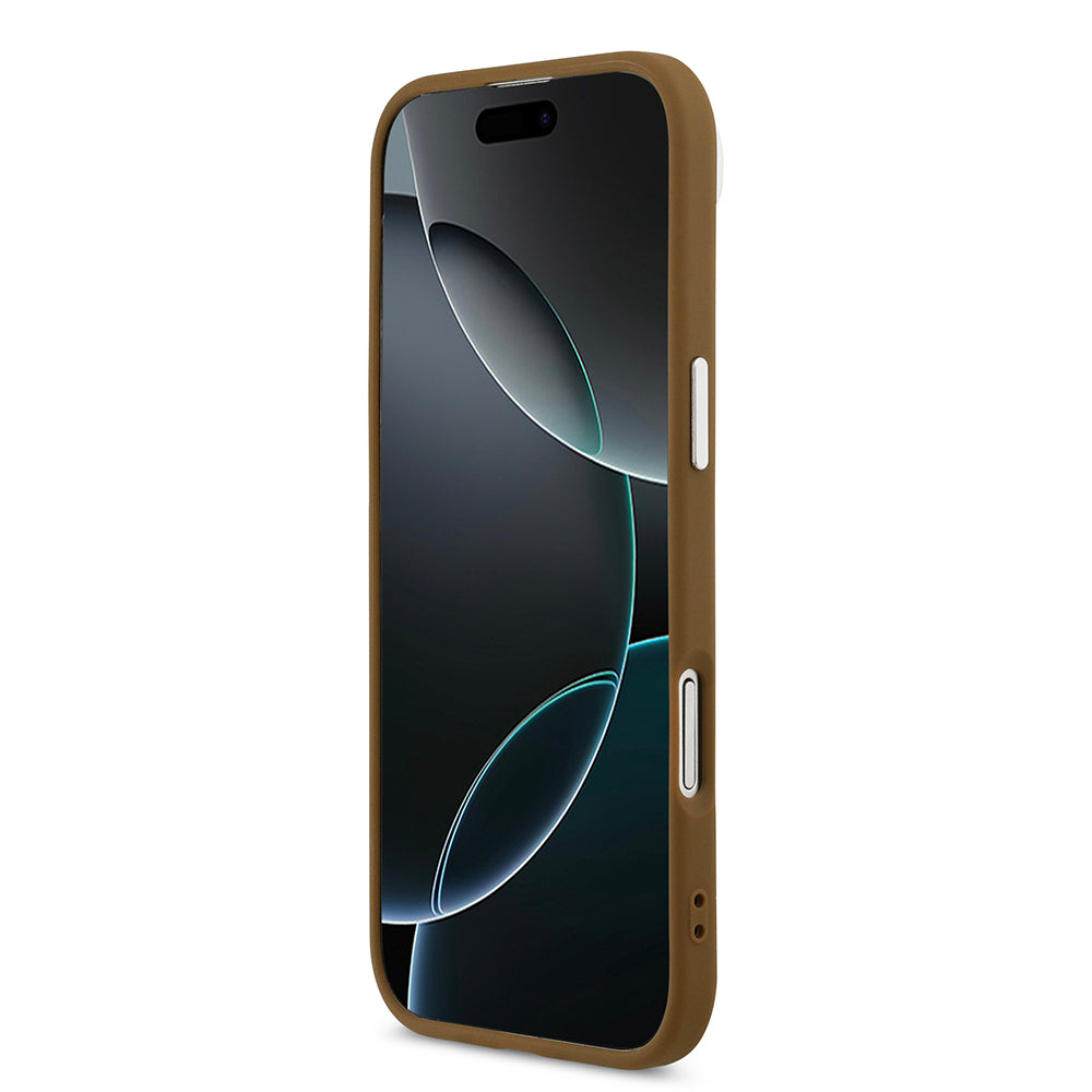Apple iPhone 17 Air Kılıf Guess M-safe Şarj Özellikli PU Deri Metal Kamera Çerçeveli Üçgen Logolu Kapak Kahverengi