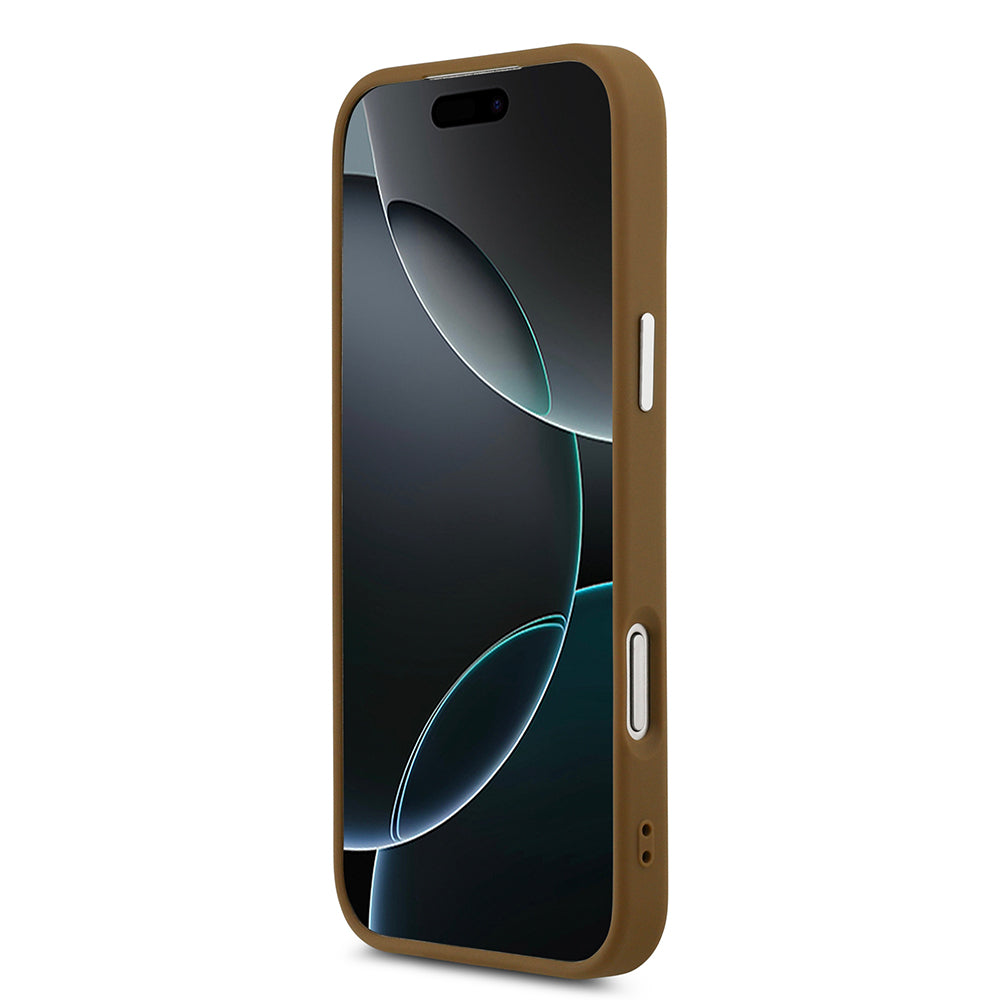 Apple iPhone 17 Pro Kılıf Guess M-safe Şarj Özellikli PU Deri Metal Kamera Çerçeveli Üçgen Logolu Kapak Kahverengi