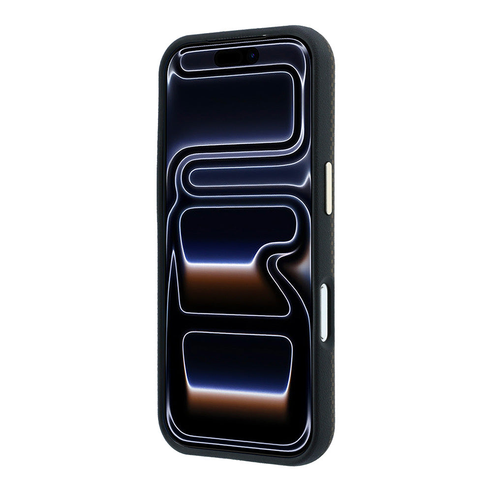 Apple iPhone 18 Pro Kılıf Guess M-safe Uyumlu Metal Üçgen Logolu Karbon Fiber Kevlar Kapak Kahverengi