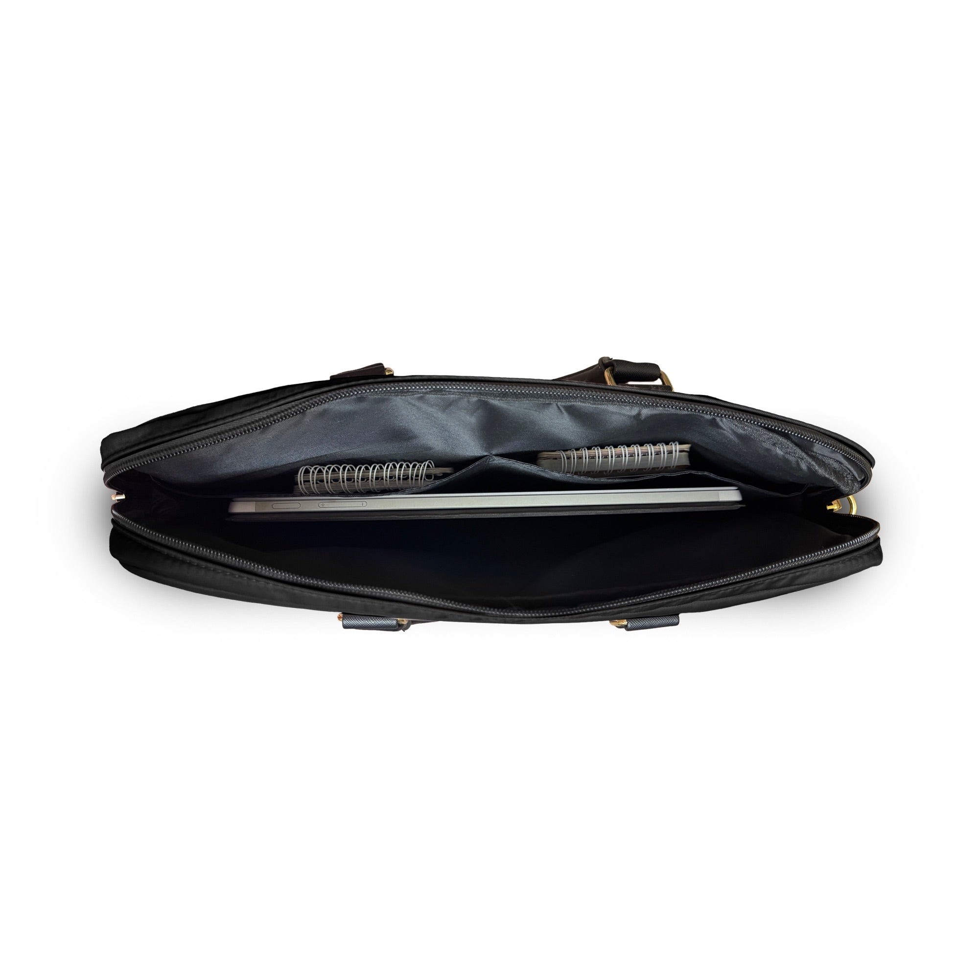 Guess 15-16 inç Laptop Çantası Naylon Kumaş Metal Üçgen Logolu Omuz Askılı Siyah