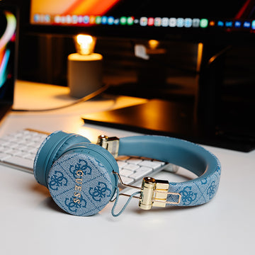 Guess Kulak Üstü Bluetooth Kulaklık 4G Metal Logolu PU Deri Tasarım Mavi