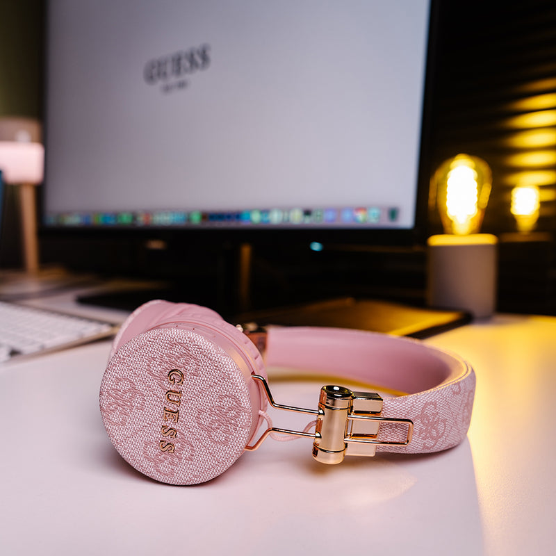 Guess Kulak Üstü Bluetooth Kulaklık 4G Metal Logolu PU Deri Tasarım Pembe