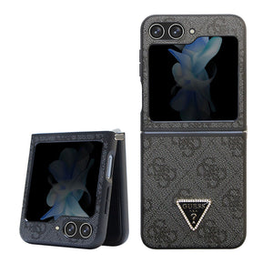 Galaxy Z Flip 5 Kılıf Guess PU Deri Taşlı Üçgen Logolu 4G Desenli Strass Kapak Siyah